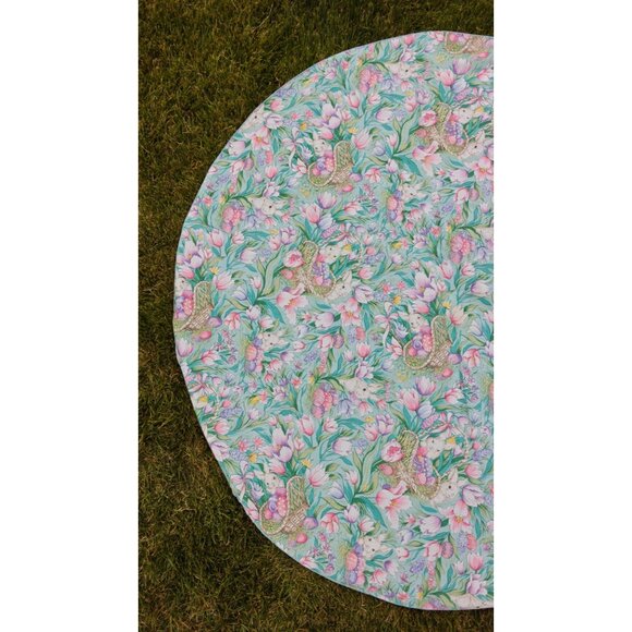 Vintage Round Easter Floral Tablecloth With Bunnies Eggs Flowers 58" - Picture 4 of 6